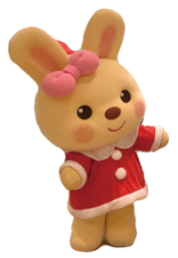 サンタクロースの格好をしたみみちゃんのイメージ写真です