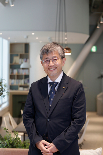 群馬県立自然史博物館館長 真鍋先生のプロフィール写真です